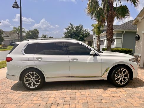 Used 2019 BMW X7 xDrive40i w/ Premium Package AWD/4WD image 6