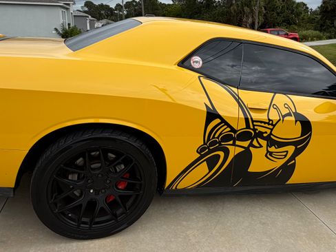 Used 2012 Dodge Challenger SRT8 Yellow Jacket w/ Premium Sound Group image 6