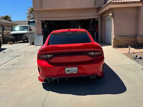 Used 2016 Dodge Charger SRT Hellcat w/ Harman/Kardon Audio Group image 10
