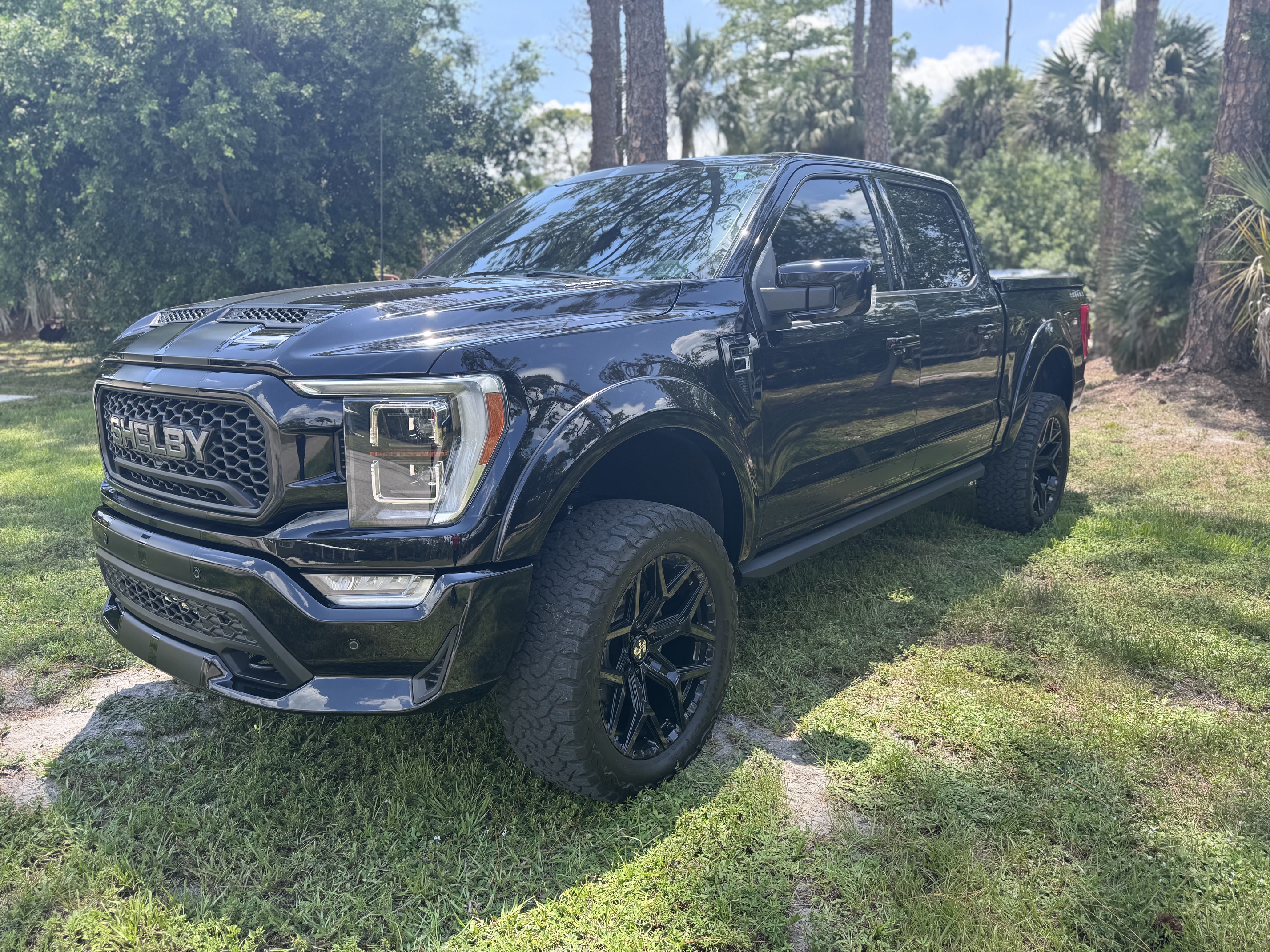 Used 2023 Ford F150 Lariat w/ Equipment Group 502A High AWD/4WD image 2