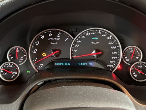 Used 2006 Chevrolet Corvette Coupe w/ Preferred Equipment Group image 17