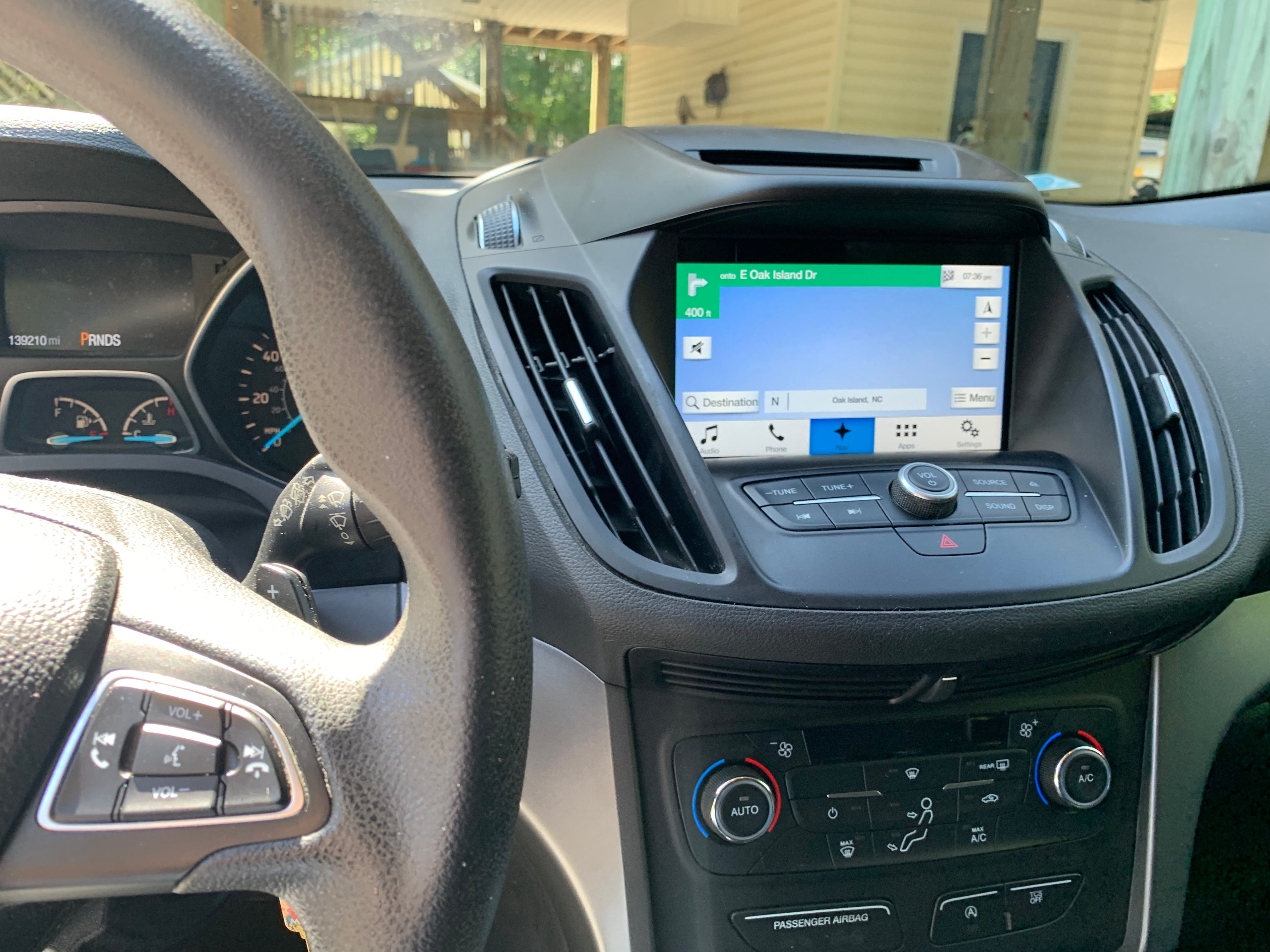 Used 2017 Ford Escape SE w/ Equipment Group 201A FWD image 11