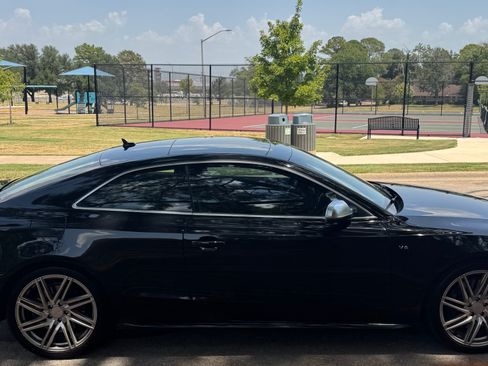 Used 2010 Audi S5 Prestige AWD/4WD image 4