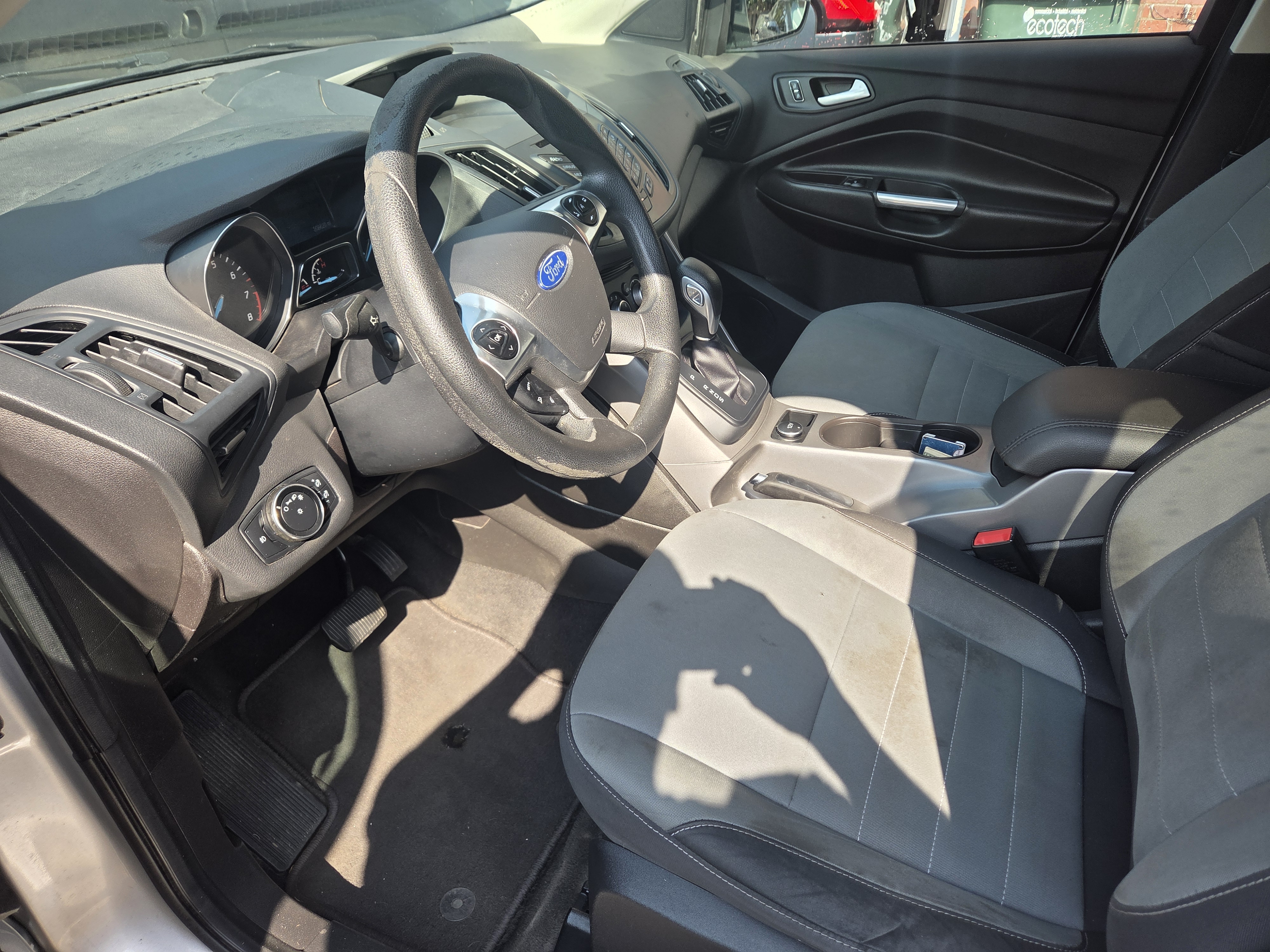 Used 2015 Ford Escape SE FWD image 6