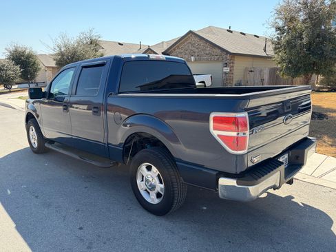 Used 2013 Ford F150 XLT w/ Mid Equipment Group image 4