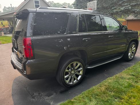 Used 2016 Chevrolet Tahoe LTZ AWD/4WD image 4