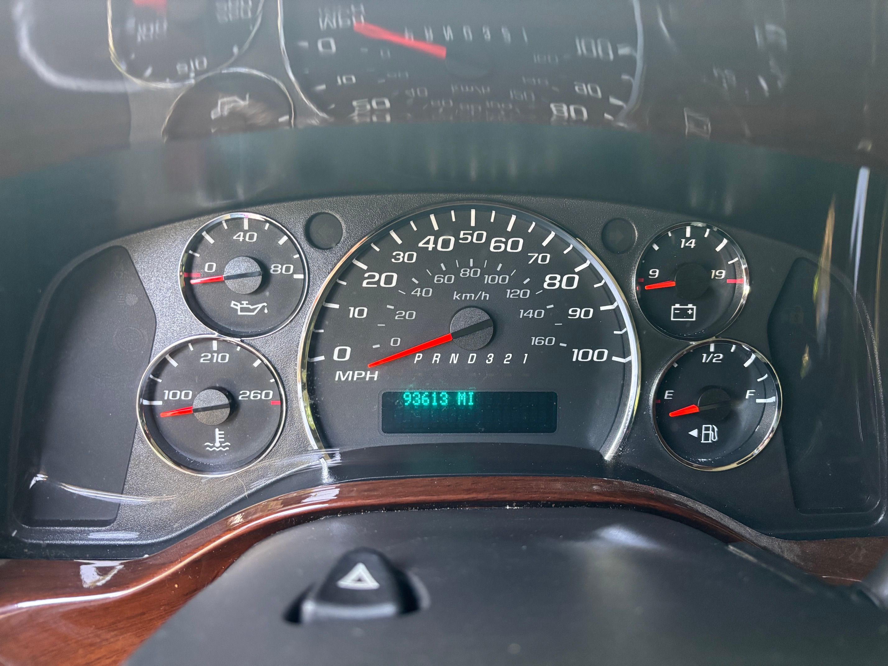 Used 2010 Chevrolet Express 1500 w/ Preferred Equipment Group RWD image 13
