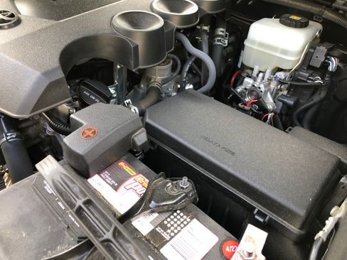 Used 2018 Toyota 4Runner SR5 Premium image 9