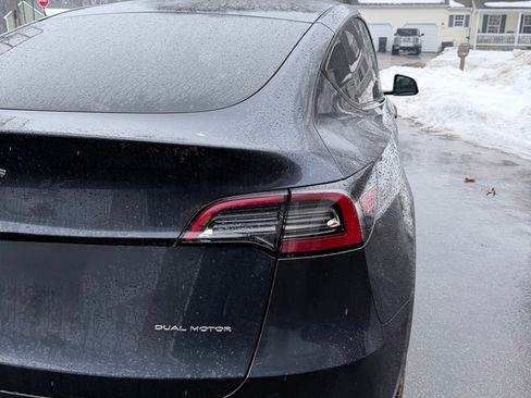 Used 2024 Tesla Model Y Long Range image 12