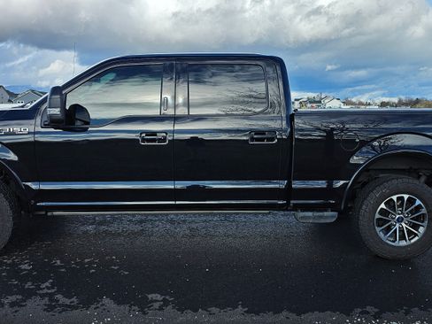 Used 2019 Ford F150 Lariat w/ Equipment Group 502A Luxury image 9