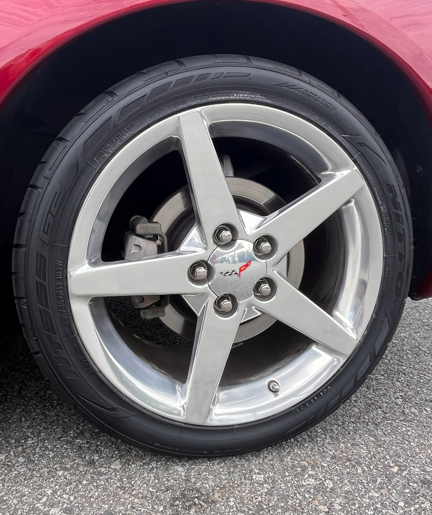 Used 2006 Chevrolet Corvette Coupe w/ Preferred Equipment Group RWD image 18