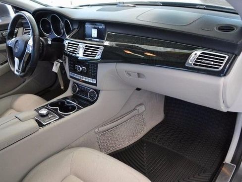 Used 2013 Mercedes-Benz CLS 550 image 15