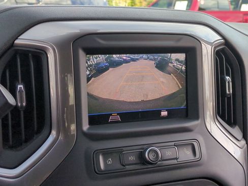 Used 2020 Chevrolet Silverado 1500 Custom w/ Infotainment Package image 8