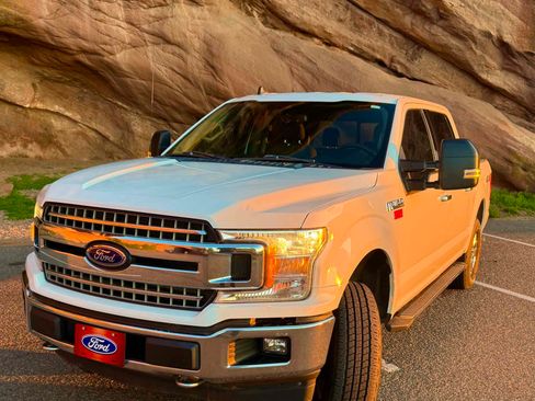Used 2020 Ford F150 XLT w/ Equipment Group 302A Luxury AWD/4WD image 10
