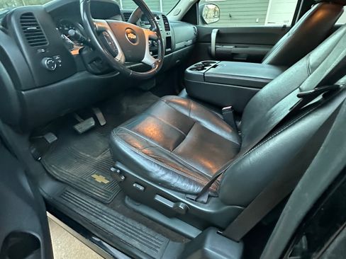 Used 2009 Chevrolet Silverado 1500 LT w/ Power Pack Plus image 5