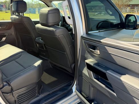 Used 2024 Toyota Tundra Limited image 15