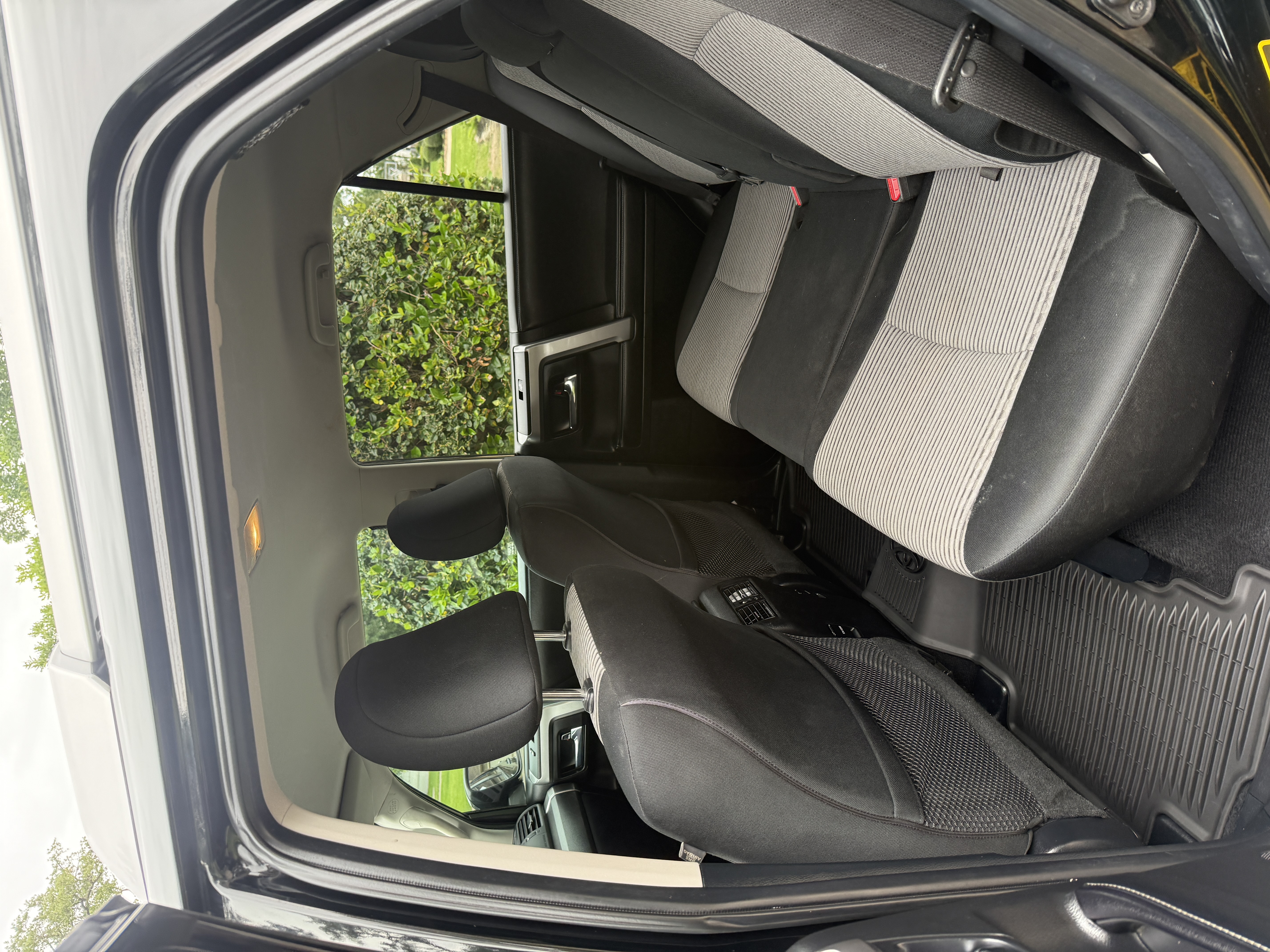 Used 2016 Toyota 4Runner SR5 RWD image 9