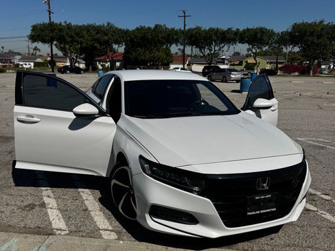 Used 2019 Honda Accord Sport image 10