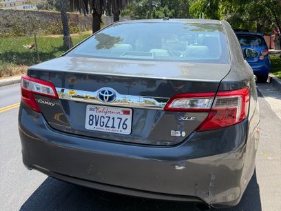 Used 2012 Toyota Camry XLE w/ Leather Pkg