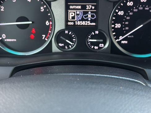 Used 2014 Lexus LX 570 4WD image 8