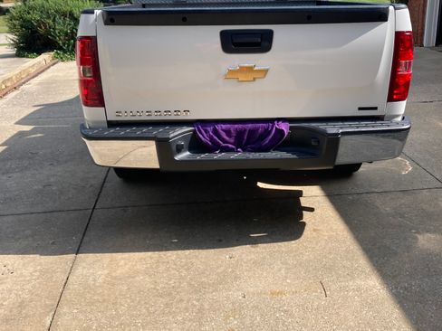 Used 2013 Chevrolet Silverado 1500 W/T RWD image 4