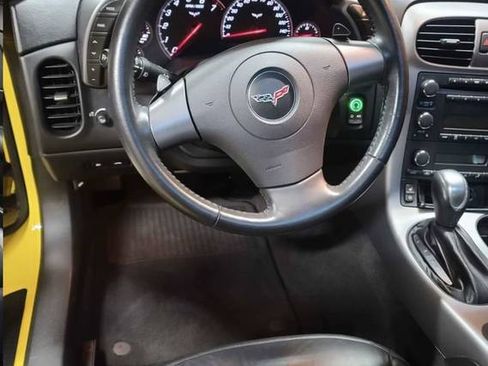 Used 2006 Chevrolet Corvette Coupe w/ Preferred Equipment Group image 6