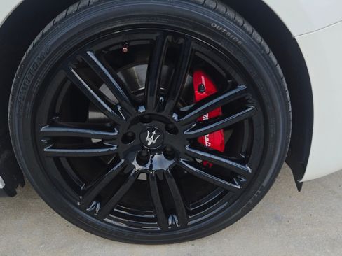 Used 2019 Maserati Ghibli image 8