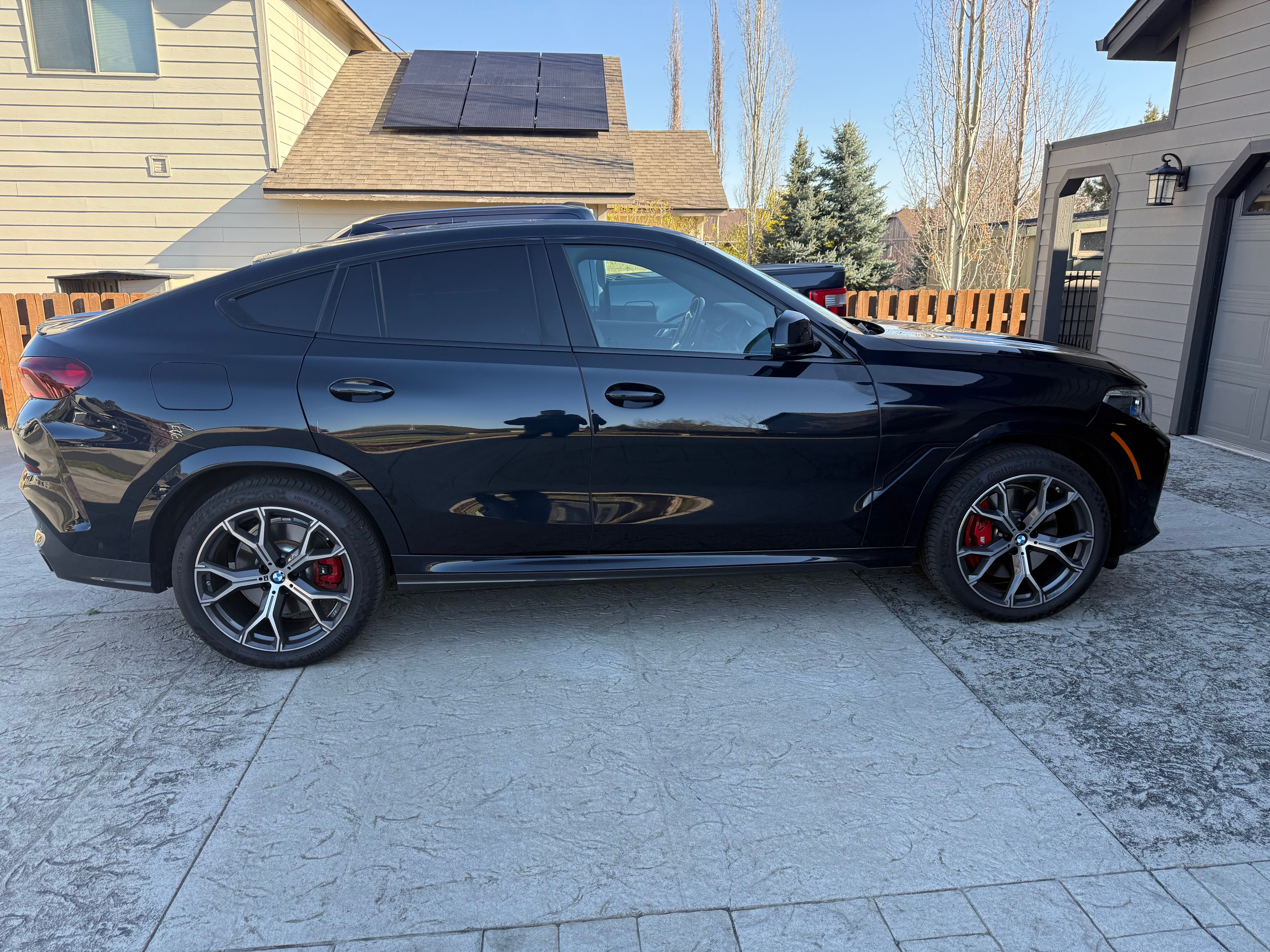 Used 2023 BMW X6 M50i w/ Executive Package AWD/4WD image 1