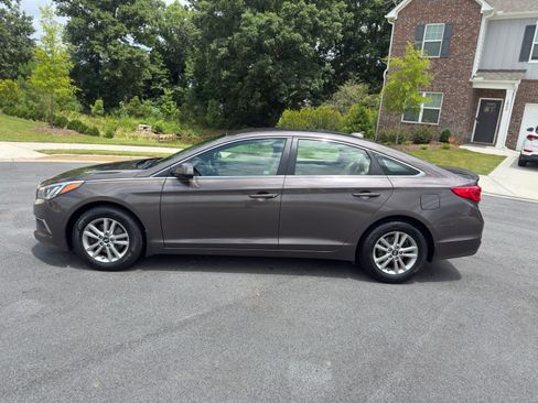 Used 2017 Hyundai Sonata SE FWD image 8