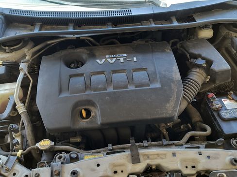 Used 2010 Toyota Corolla LE image 12