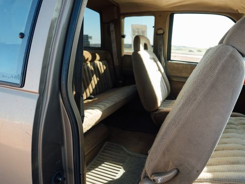 Used 1994 Chevrolet Silverado 1500 4x4 Extended Cab image 15
