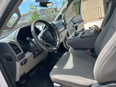 Used 2017 Ford F250 XLT AWD/4WD image 11