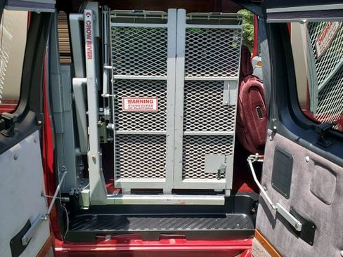 Used 1993 Ford E-150 and Econoline 150 image 15