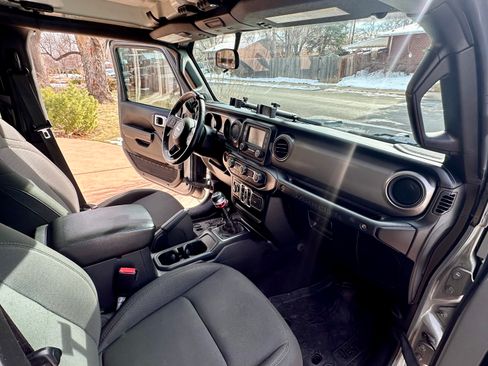 Used 2021 Jeep Wrangler Unlimited Sport image 5