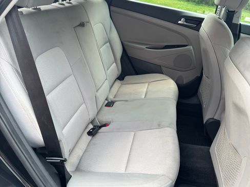 Used 2017 Hyundai Tucson SE w/ Cargo Package FWD image 16