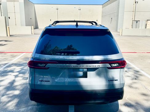 Used 2025 Toyota Grand Highlander AWD Hybrid image 6
