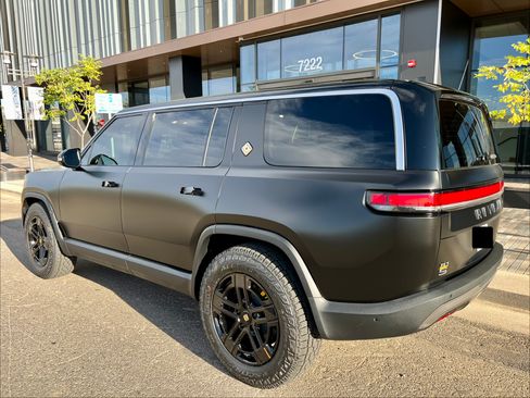Used 2023 Rivian R1S Adventure AWD/4WD image 2