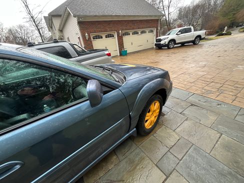 Used 2006 Subaru Baja Turbo image 2
