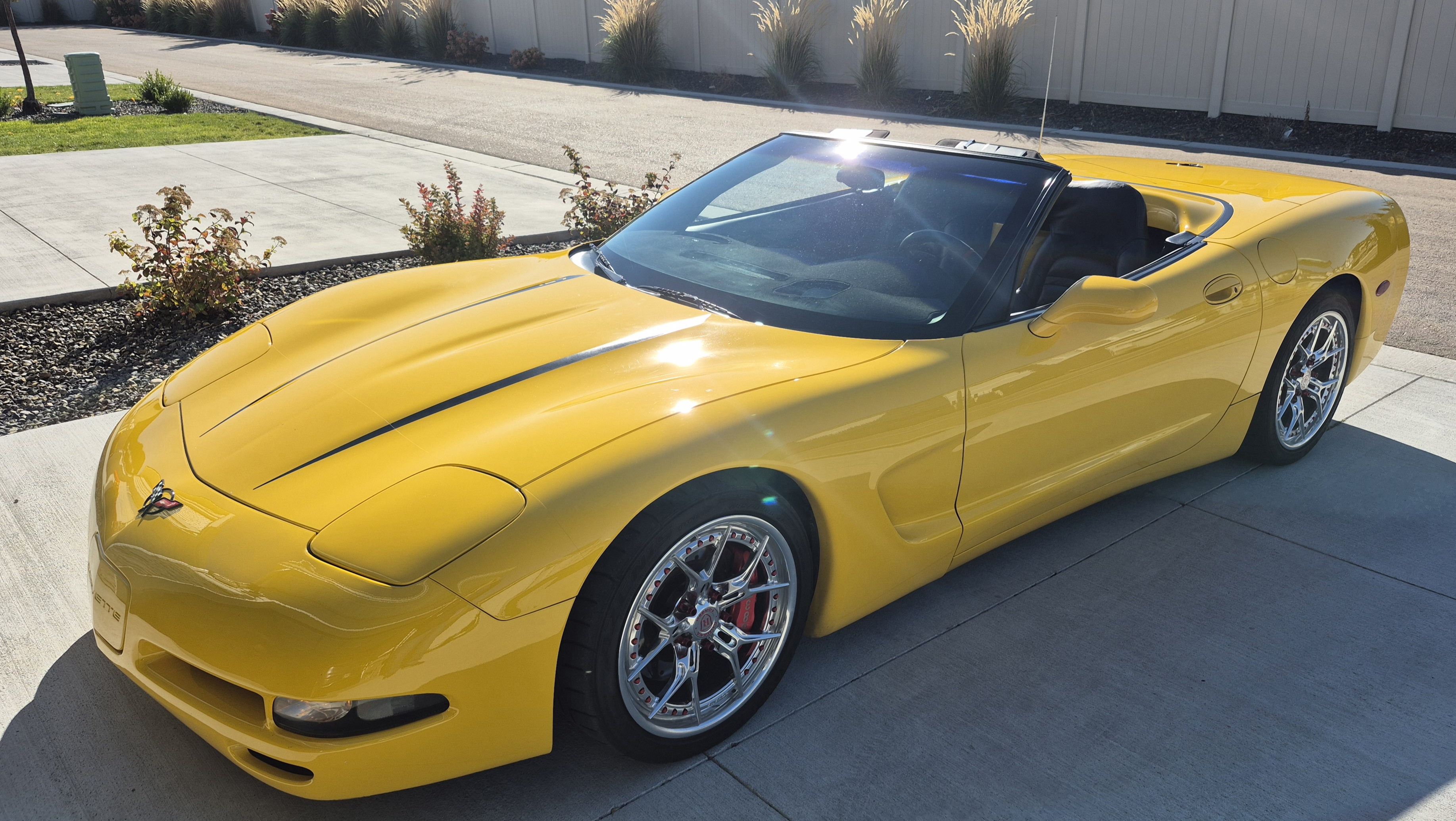 Used 2000 Chevrolet Corvette Convertible w/ Memory Pkg RWD image 9