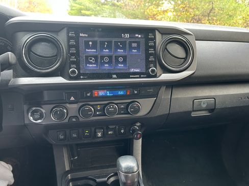 Used 2021 Toyota Tacoma TRD Sport w/ TRD Premium Sport Package image 10