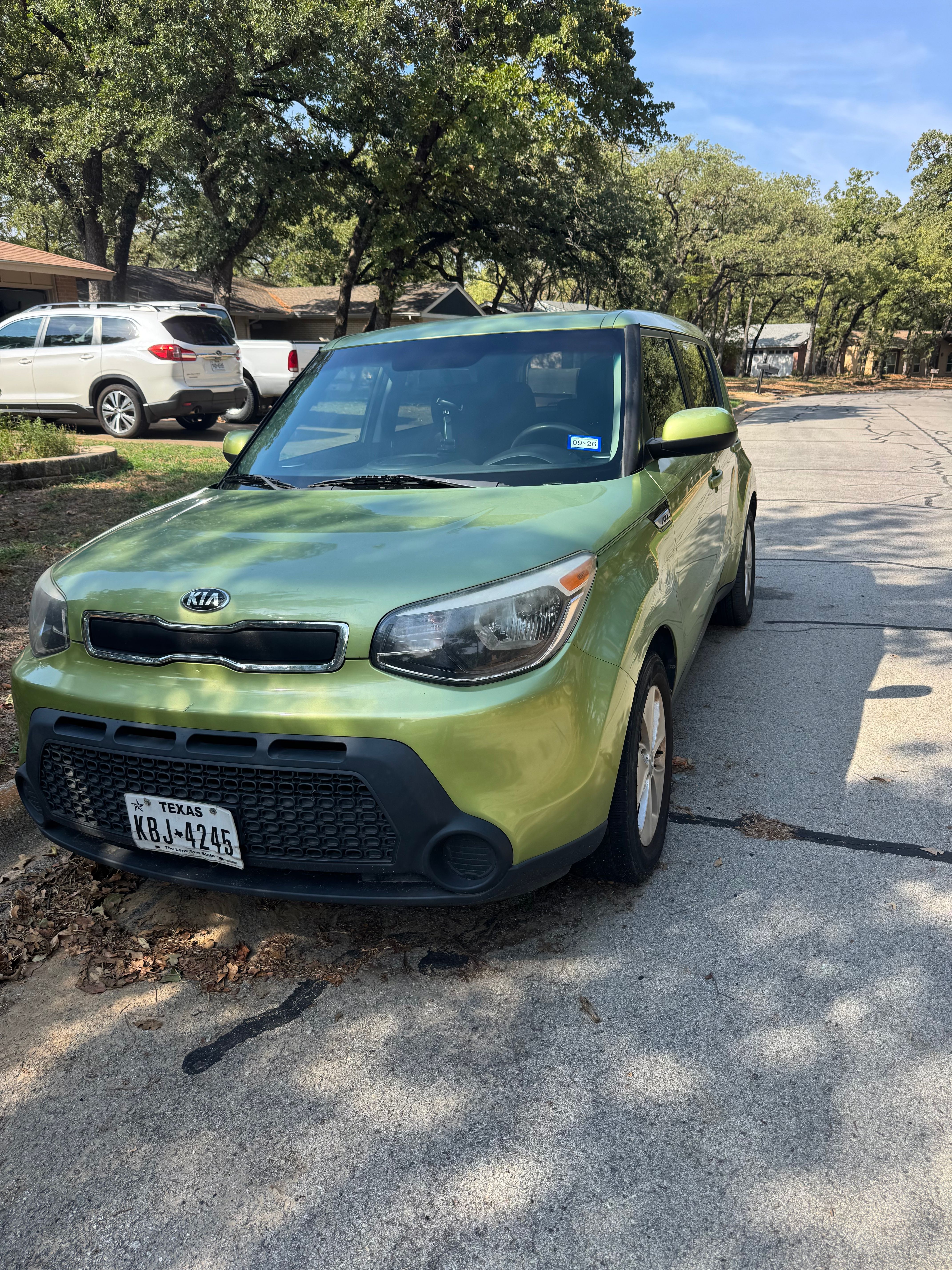 Used 2016 Kia Soul FWD image 2
