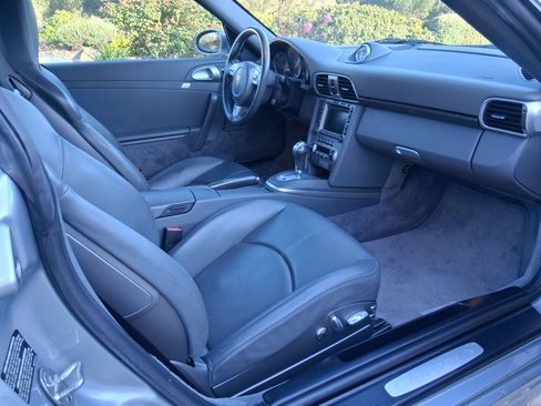 Used 2006 Porsche 911 Carrera S image 5