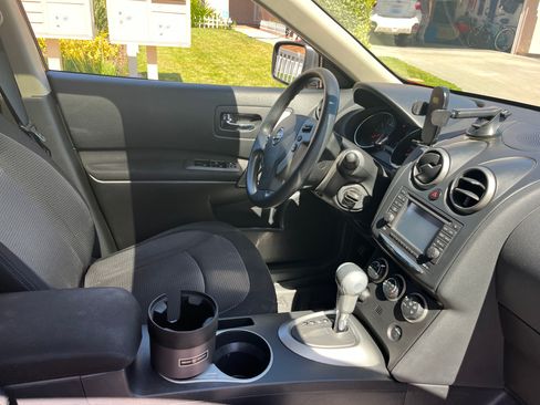 Used 2011 Nissan Rogue SV w/ Premium Pkg image 15