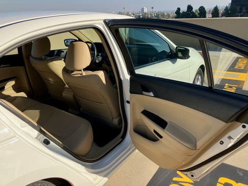 Used 2012 Honda Accord SE image 16