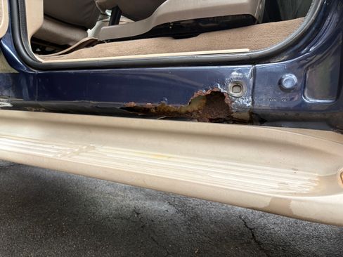 Used 2003 Ford Excursion Eddie Bauer image 9