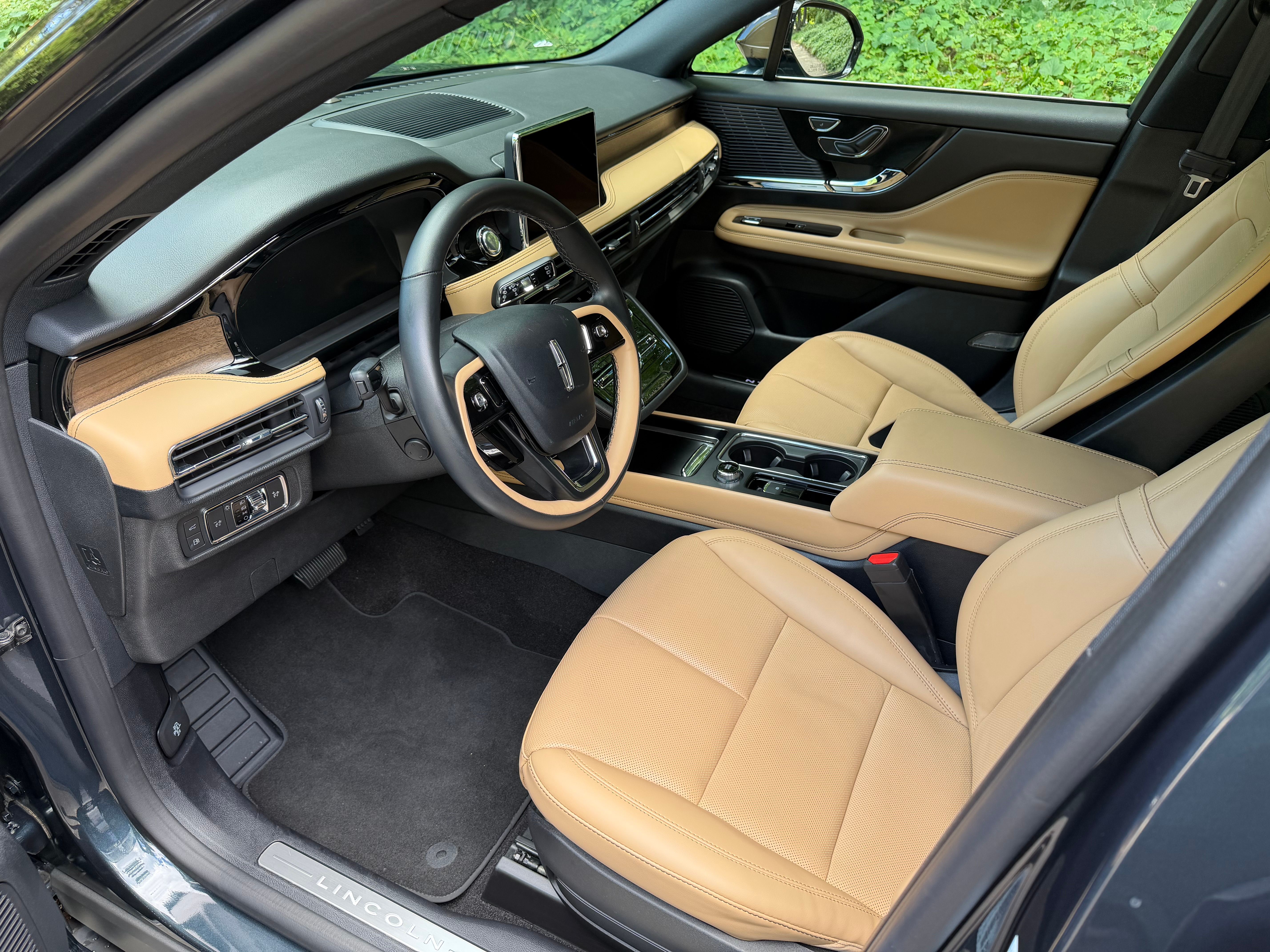 Used 2022 Lincoln Corsair Grand Touring AWD/4WD image 12