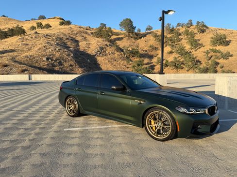 Used 2022 BMW M5 CS AWD/4WD image 1