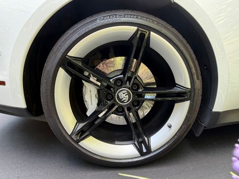 Used 2020 Porsche Taycan AWD/4WD image 19