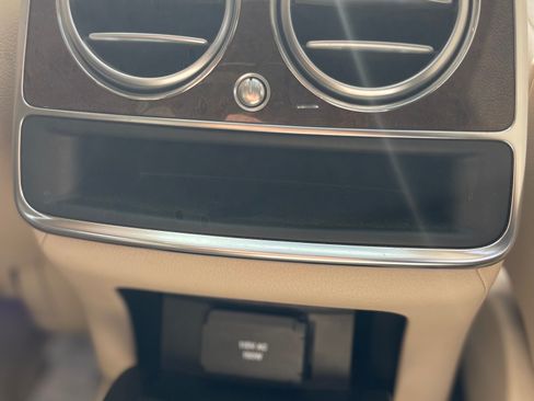 Used 2014 Mercedes-Benz S 550 Sedan image 11