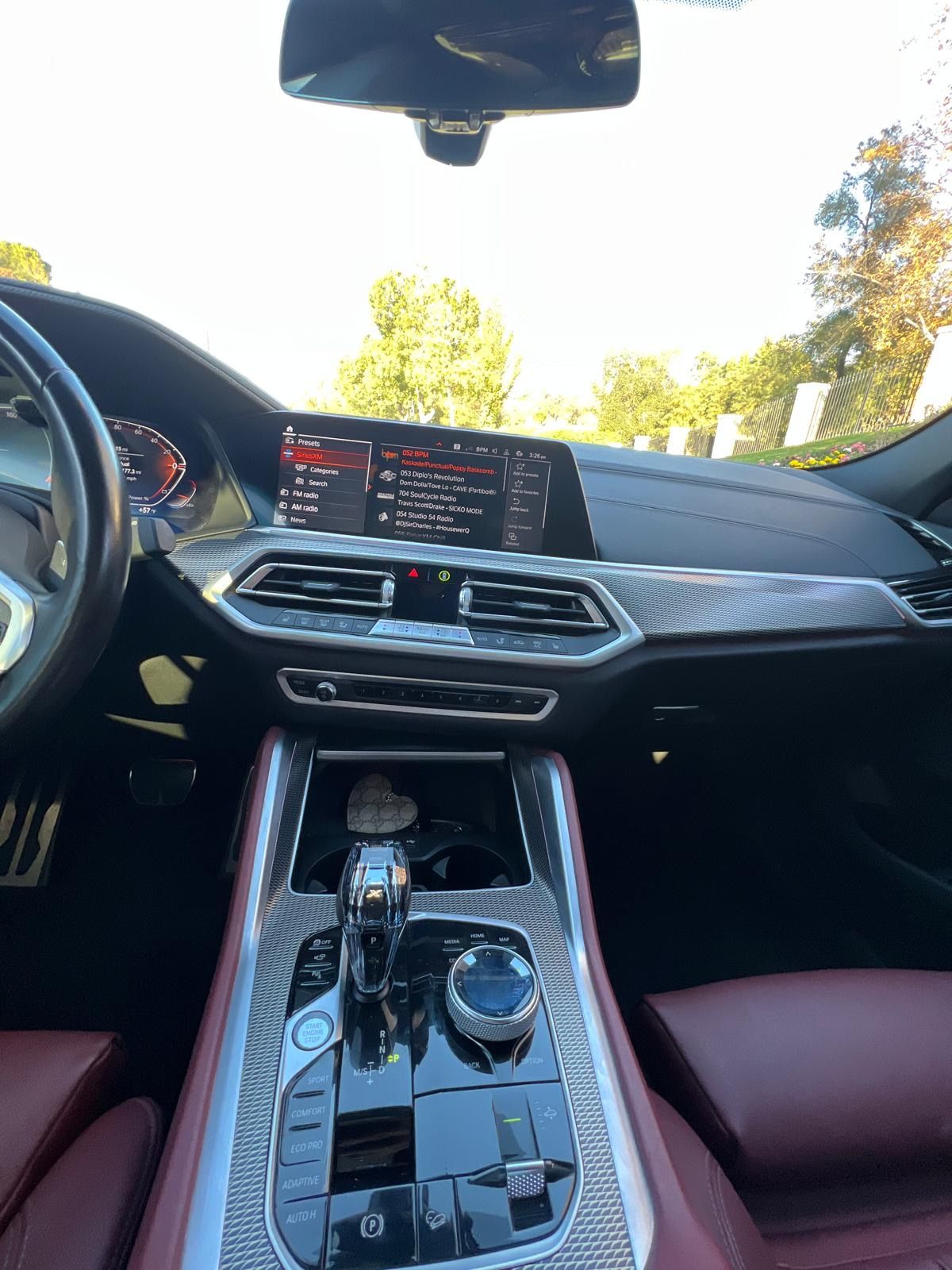 Used 2022 BMW X6 xDrive40i w/ Executive Package AWD/4WD image 8